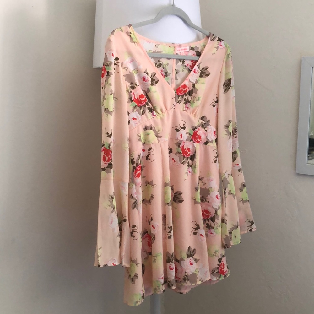floral, bell-sleeved mini dress